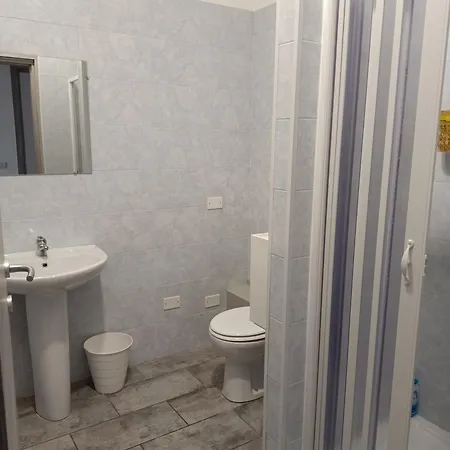 Airport Boulevard Guesthouse Grassobbio Room photo